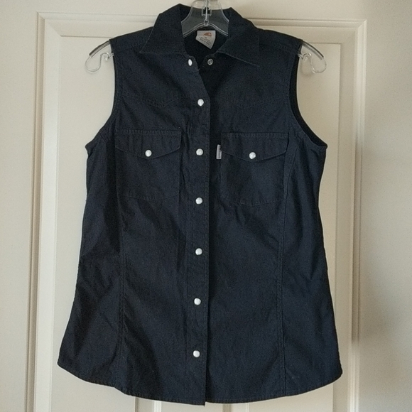Carhartt Tops - Carhartt Pearl Snap Sleeveless Top